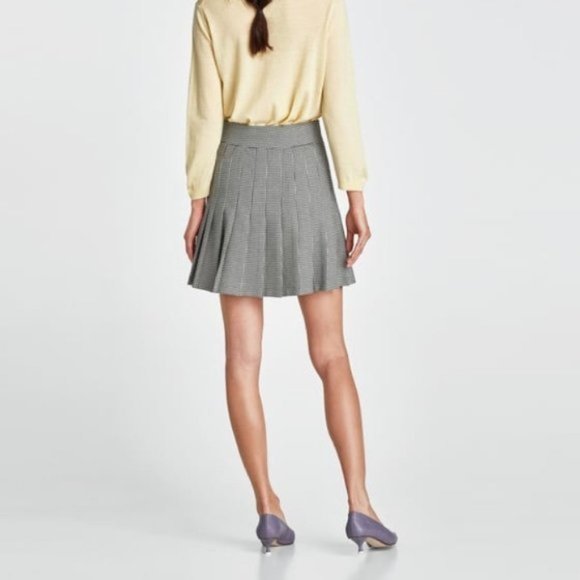 Zara Houndstooth Pleated Check Mini Skirt sz Small - Picture 3 of 11
